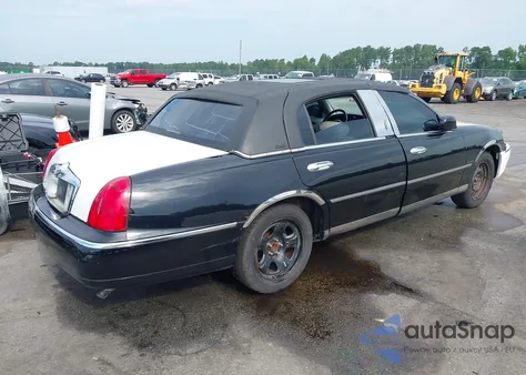 2002 Lincoln Town Car Cartier from USA, damaged, VIN 1LNHM85W62Y605076